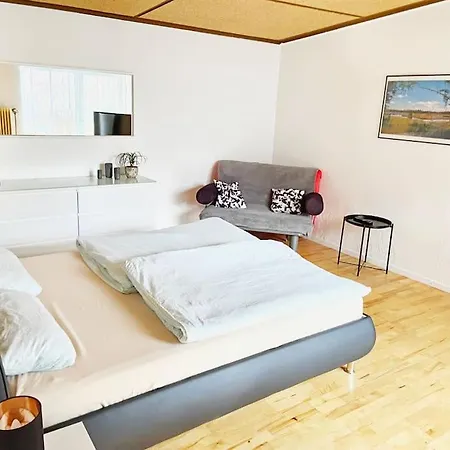 - Waldrand-lage Mit Garten, Grill & Parkplatz * Schömberg