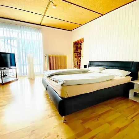 - Waldrand-lage Mit Garten, Grill & Parkplatz Appartement *